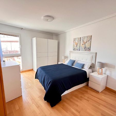 Atuaire Home La Catedral En El Salon Parking Incluido Burgos Luaran gambar