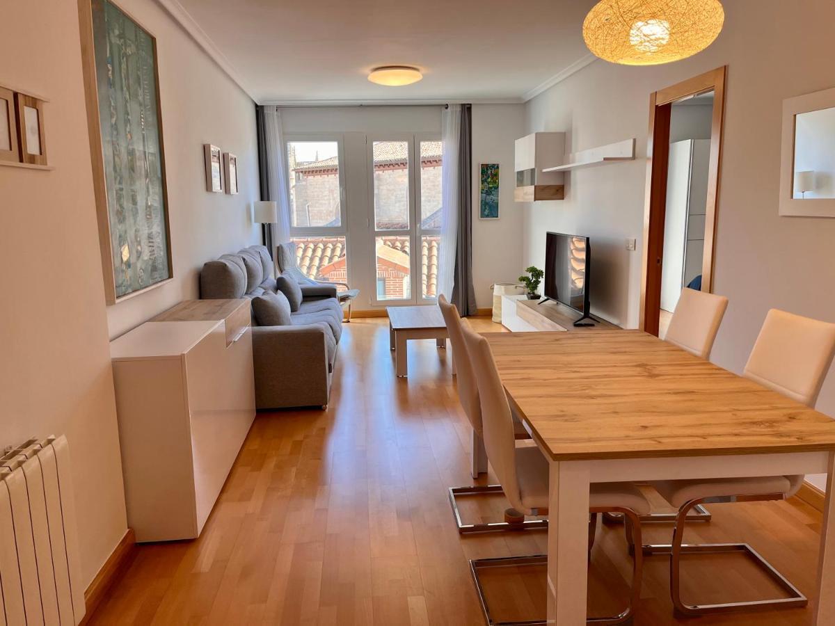 Atuaire Home La Catedral En El Salon Parking Incluido Burgos Luaran gambar