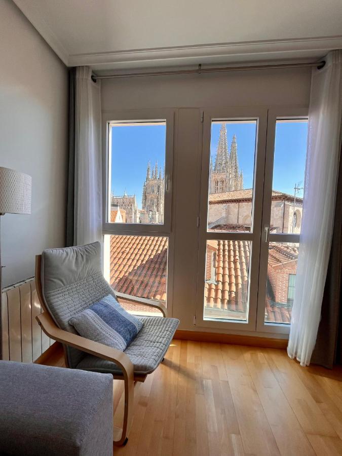 Atuaire Home La Catedral En El Salon Parking Incluido Burgos Luaran gambar