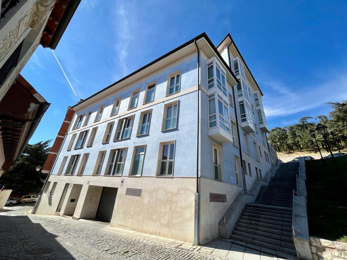 Atuaire Home La Catedral En El Salon Parking Incluido Burgos Luaran gambar